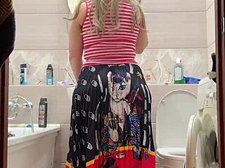 look her wide hips spread wide for anal bathroom pounding guys