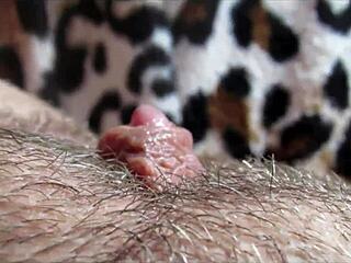 Watch big clit explode in orgasm closeup 😍