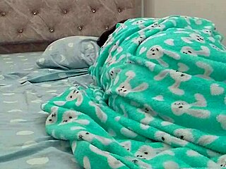 I arrived at girlfriend's she's so provocative real homemade lesbian sex