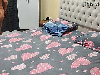 coroa 60s milf bedroom quickie fucking big cock to wild orgasm