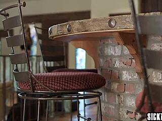 Maya Woulfe fucks big tits lesbian Holly hard!