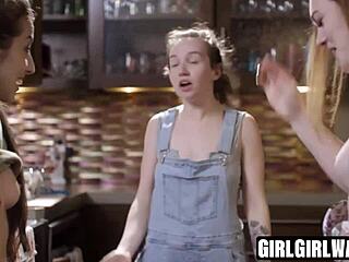 samantha reigns spencer bradley caught fingering tribbing at work