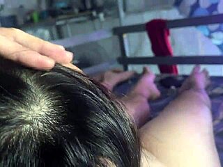 mature slut loves dildo play and creamy loads