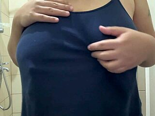 Desi milf shakes massive milky boobs wildly