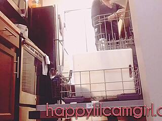 girl ignores you while cleaning kitchen giantess cam 😏🧹