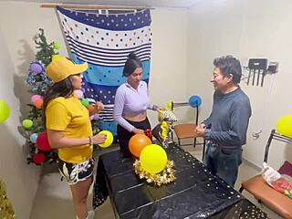 Homemade FFM Threesome Friends Fuck Juicy Pussies