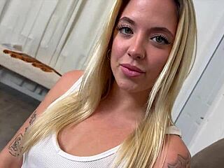 Lola Cheeks Oily Rub Turns Into Hardcore Facial