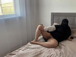 Arab milf zalifah excitedly flashes shaved pussy ass cleaning