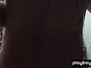 Czech milf bathes petite lesbian lover