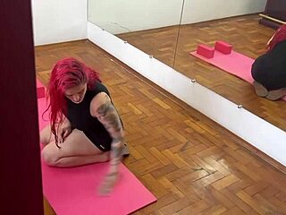 uhh camila vegas maid cleaning got surprised facial cumshot mess