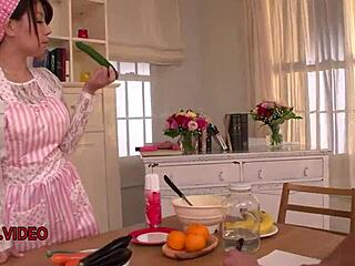 Mature Japanese Woman Delivers Blowjob Before Creampie Finish