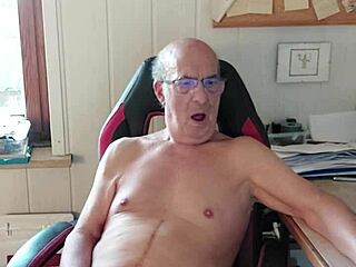 Norbertww's monster cock blasts cum on Chaturbate cam