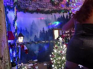 redhead hotwife steffi silver dances her blue pussy seductively