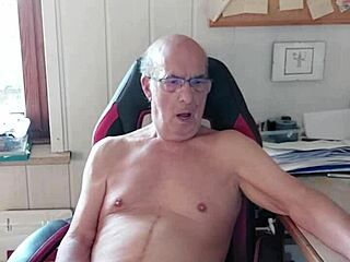 Norbertww's monster cock blasts cum on Chaturbate cam