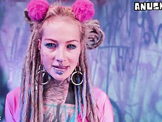 Tattooed goth girl toys double penetration anal with ass to mouth 😈