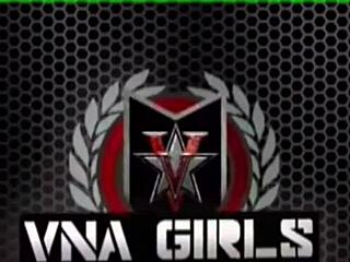 Sunny lane spreads big booty while teasing her mature curves