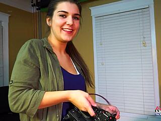 Jennifer And Vicky Hunt Holiday Cum Treats With Horny Coed Doggystyle Action