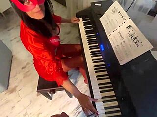 Milfycalla's fetish blowjobs have me hooked, that latina cum-slut ass in shorts!