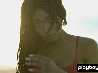 Smoking hot ebony teen mimi desuka strips on rooftop unwinding sensually