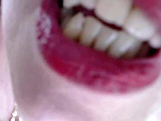 Blue-Eyed American Dawnskye Shares Birthday Masturbation and Fingering Fun