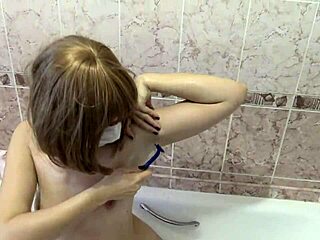 hey milf, show me that nice ass while you shave your pussy in the bathroom solo fetish homemade