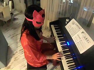 Milfycalla's fetish blowjobs have me hooked, that latina cum-slut ass in shorts!