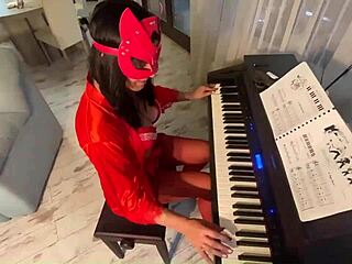 Milfycalla's fetish blowjobs have me hooked, that latina cum-slut ass in shorts!