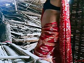 Local Bhabhi Bent Over Outdoor Doggystyle Hardcore Fuck with Kissing Orgasm by Localsex31