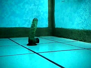 la pandita se calienta ano con juguete favorito mmm