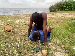 Security guard handles squirting pussy better than husband ever could