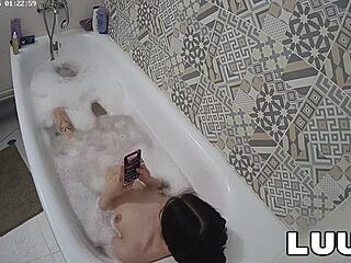 Vilika's Real Late-Night Bath Routine Exposed Voyeur