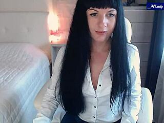 hey jessy, rip those jeans off and finger your perky clit till you squirt