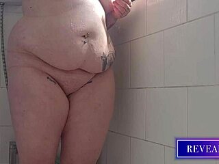 Curvy Babe Fingers Wet Pussy In Steamy Shower Jet