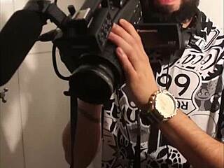 Novinha gaúcha ruiva gives total oral spit blowjob backstage