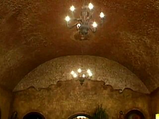 uhh two blondes an' redhead bangin' asses in group orgy