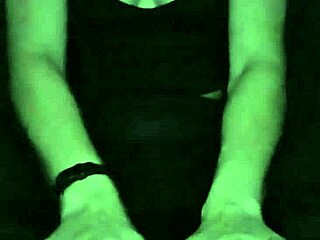 post-workout toes tease into sexy foot fetish fingering session