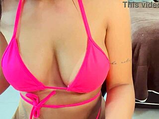 rosa vermelha licks pussy craving second hot fuck soon!