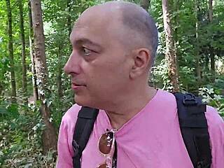 Wanna hit Clapham Common cruising trails for outdoor public toilet action?