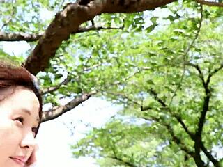 mature japanese wife yuri cums hard homemade outcall