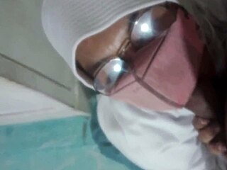 Seksi Indonesian Girlfriend Doggystyle Bent Over