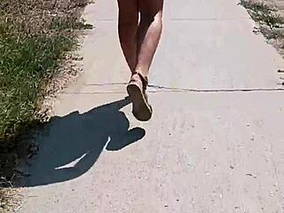 Naked Milf Flashes Ass on Crowded Street