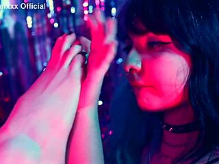 my tiny feet make you tickle submit!