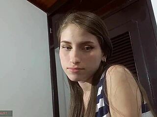 lonely cabin horny colombian latina licks pussy orgasms homemade