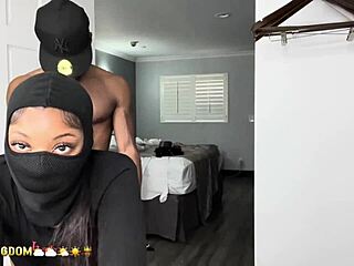 Sexy Booty Babe Dildos Then Takes Real Cock Pounding