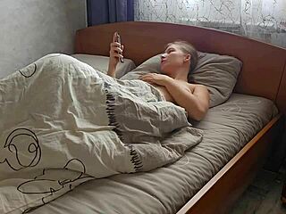 woke up horny masturbated to wet orgasm