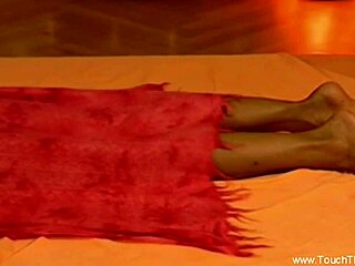 joy teaches me tantric massage friend style 😘💆‍♀️