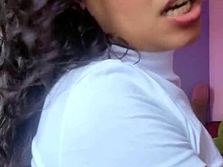 brazilian brunette espuletinha begs natural tits cum load