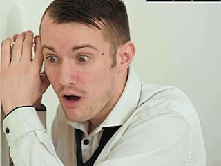 Atlantis Deep's Tight Australian Pussy Stretched Wide