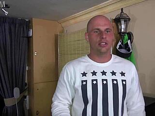 Euro Pornstars Spread Legs for Creampie Licking