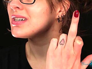 Barefoot Housewife Femdom Toes Domination Tease